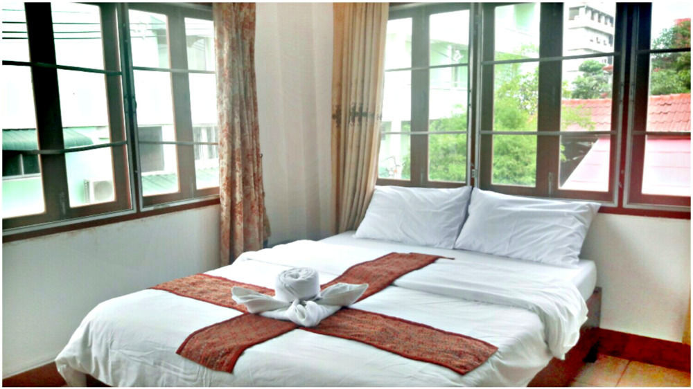 Nalinthone Guesthouse Ban Nongdouang المظهر الخارجي الصورة